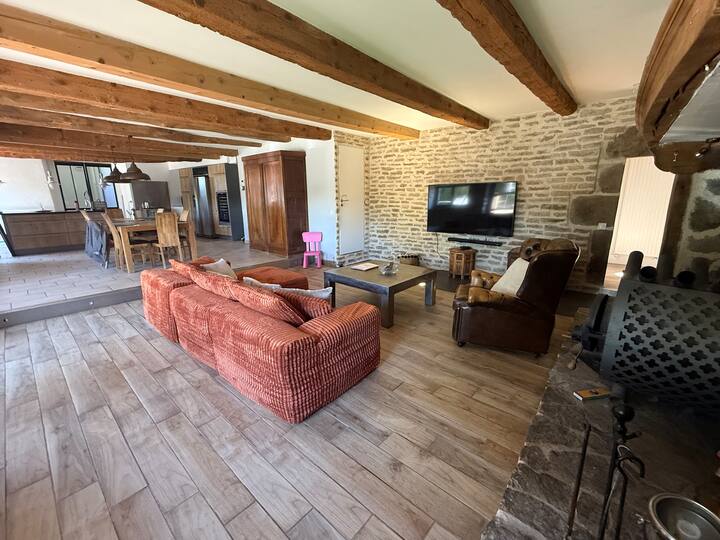 Superbe Maison En Pierre - Chastreix