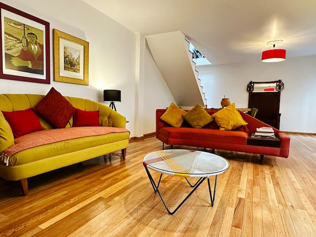 Art deco house & garden, ten min walk to Condesa