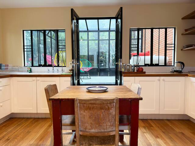 Art deco house & garden, ten min walk to Condesa gallery image 5