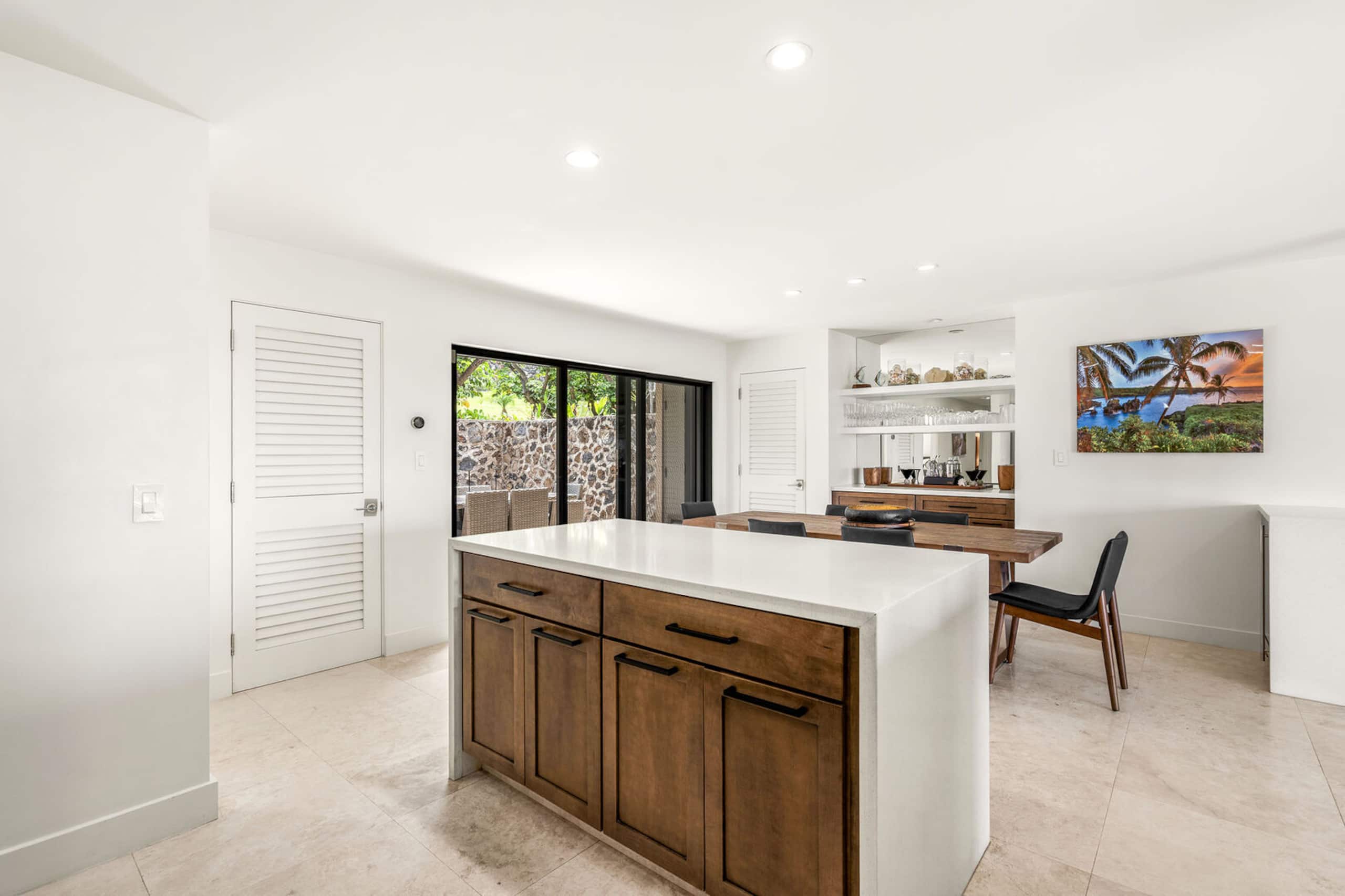 Condo in Kihei · ★4.95 · 3 bedrooms · 4 beds · 2 baths - Image 25