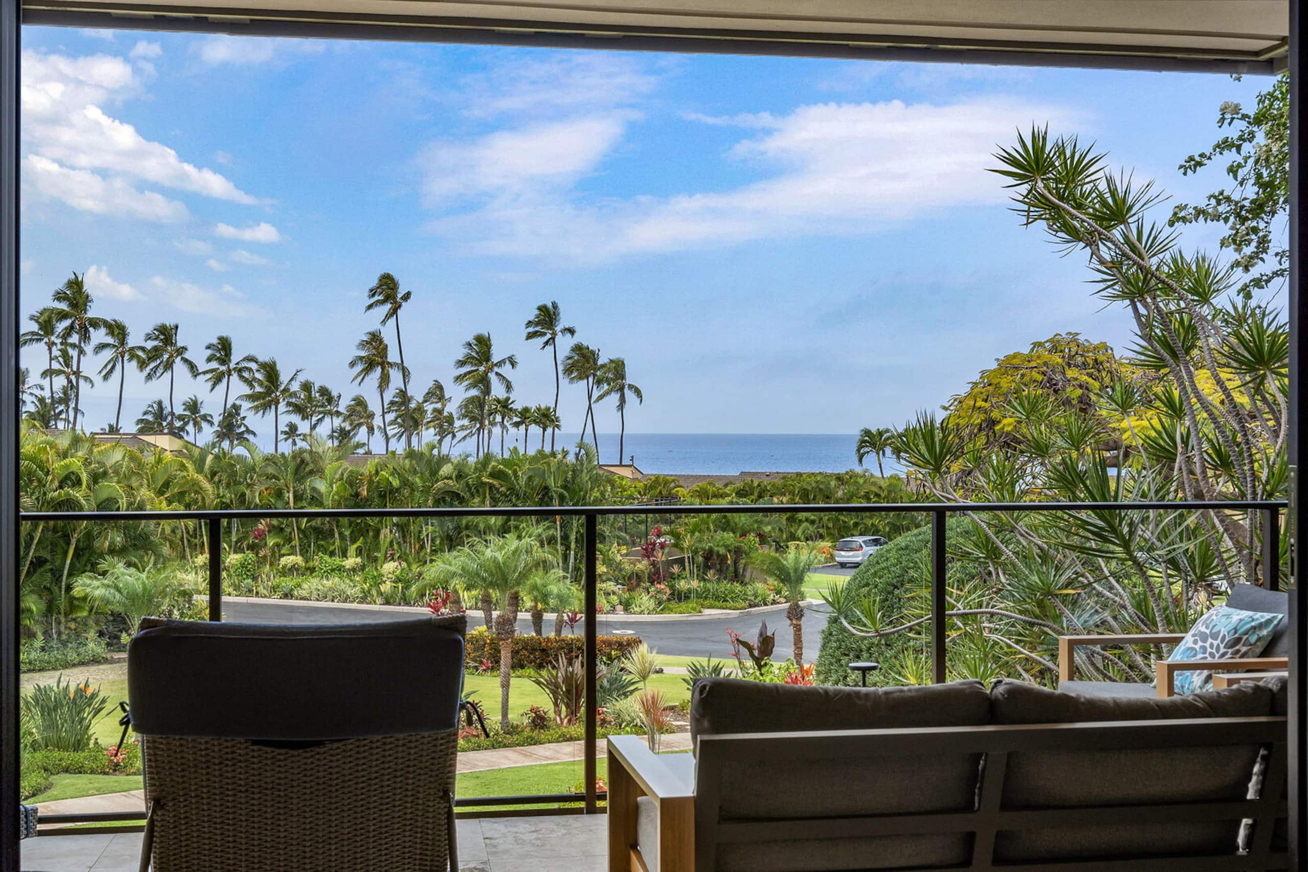 Condo in Kihei · ★4.95 · 3 bedrooms · 4 beds · 2 baths - Image 2