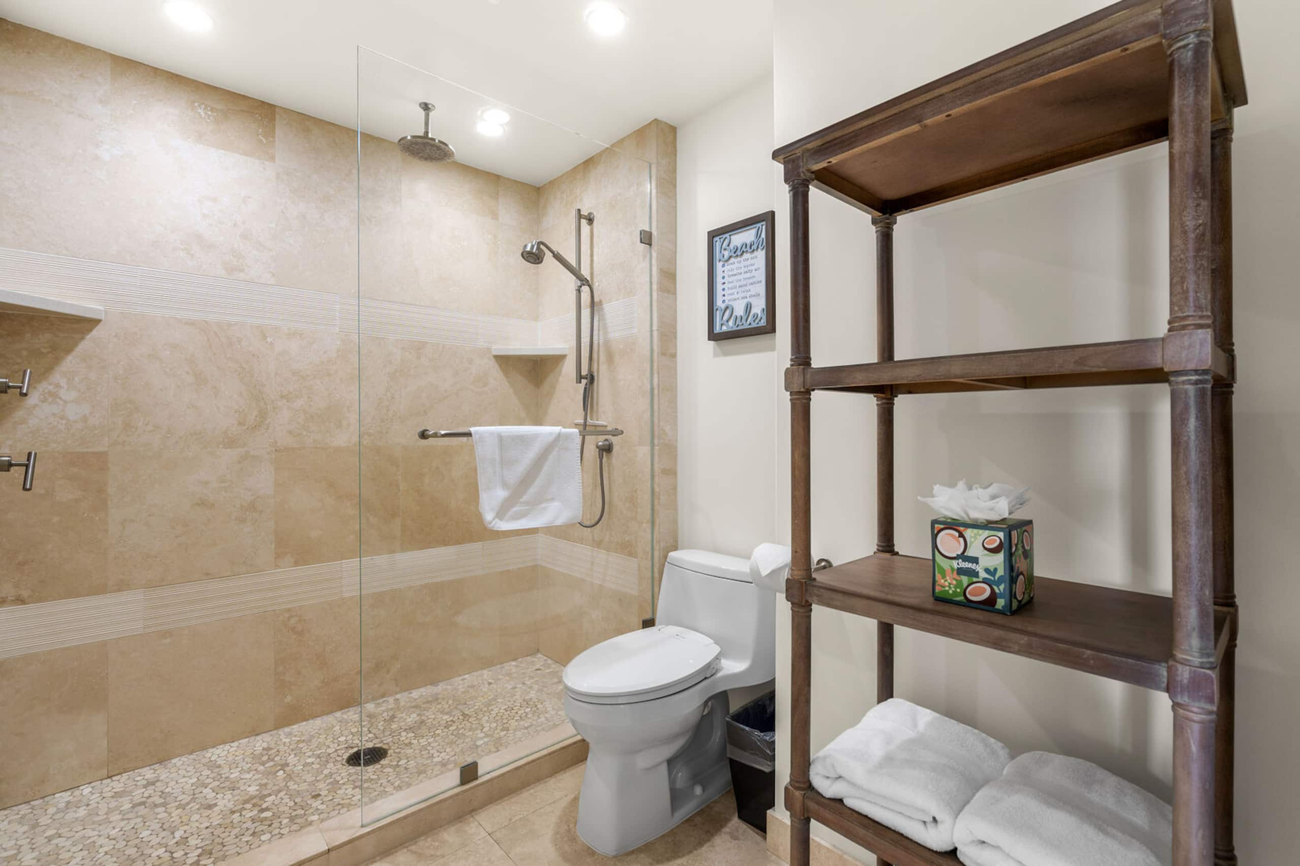 Condo in Kihei · ★4.95 · 3 bedrooms · 4 beds · 2 baths - Image 33