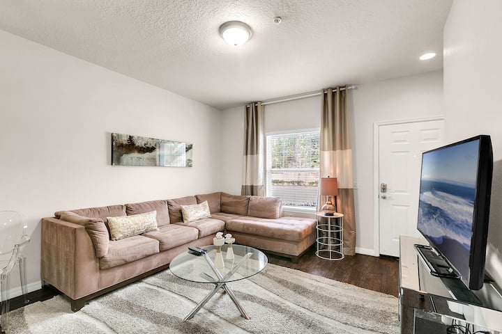 3 Bd/ 2 Ba/ Lucaya Village (18-102) - Lake Buena Vista, FL