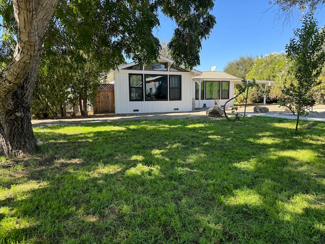 Guesthouse Farmstay @ BarrelCreek Farm & Vineyards