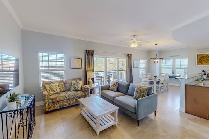 Dual Primary Suites. Two Private Balconies. Heated - Treasure Island, FL
