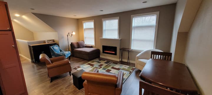 Custom Designed Country Guesthouse - Ottawa, OH