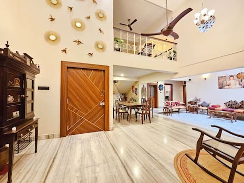 4BHK Jacuzzi Retreat Nr Dona Paula Beach- Mirashya