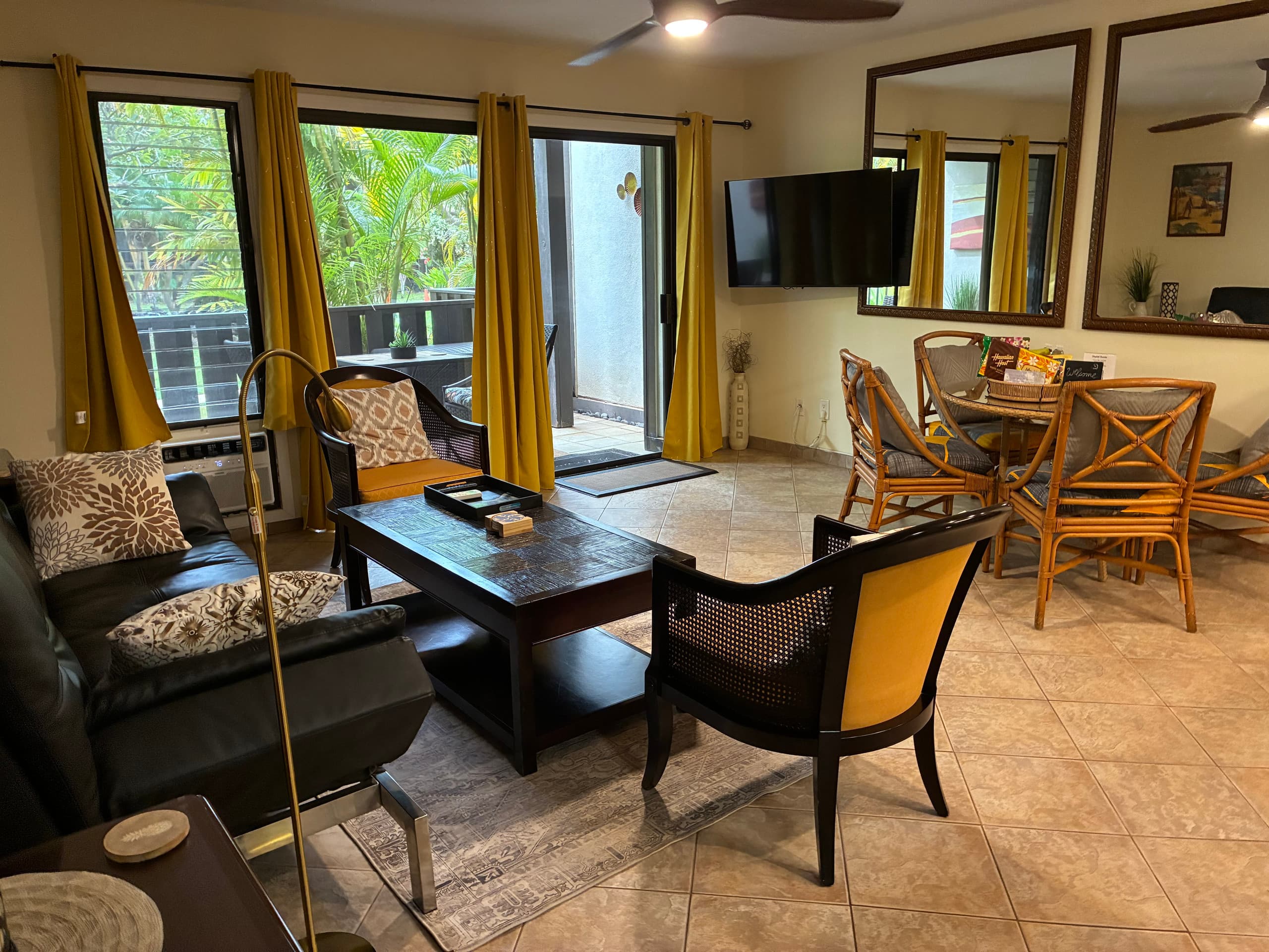 Condo in Kihei · ★4.97 · 1 bedroom · 2 beds · 1 shared bath - Image 11