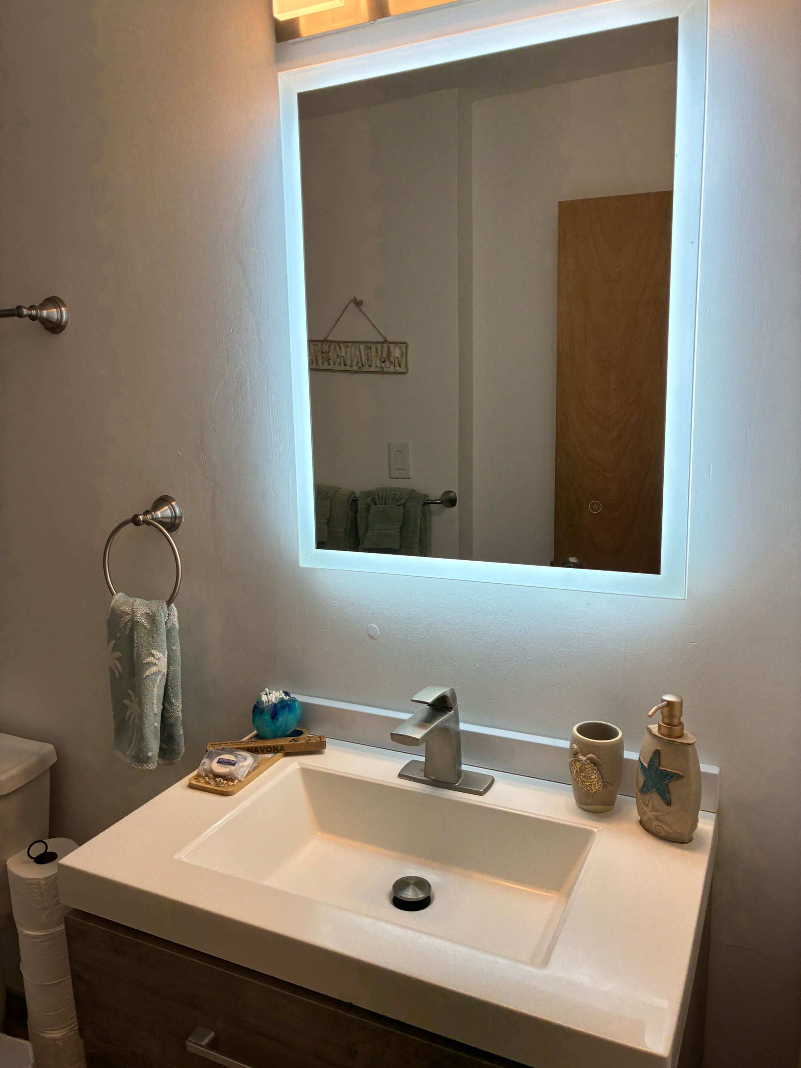 Condo in Kihei · ★4.97 · 1 bedroom · 2 beds · 1 shared bath - Image 28