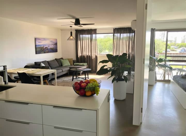 Beachside Retreat | Just Steps To Beach & Cafés - Buderim