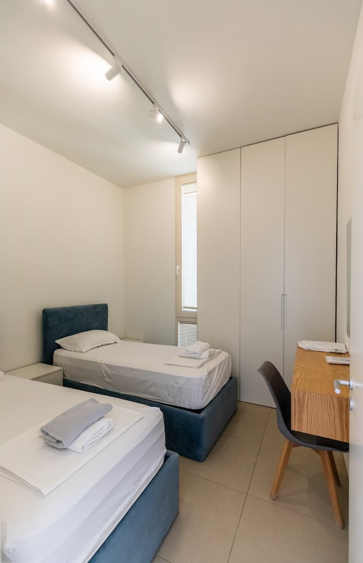 غرفة النوم 2