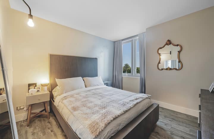 Спалня за гости. Двойно легло и собствена баня