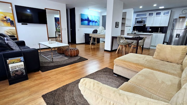 Work & Live In El Poblado | 900 Mb Wifi · Pool - Medellín, Colombia