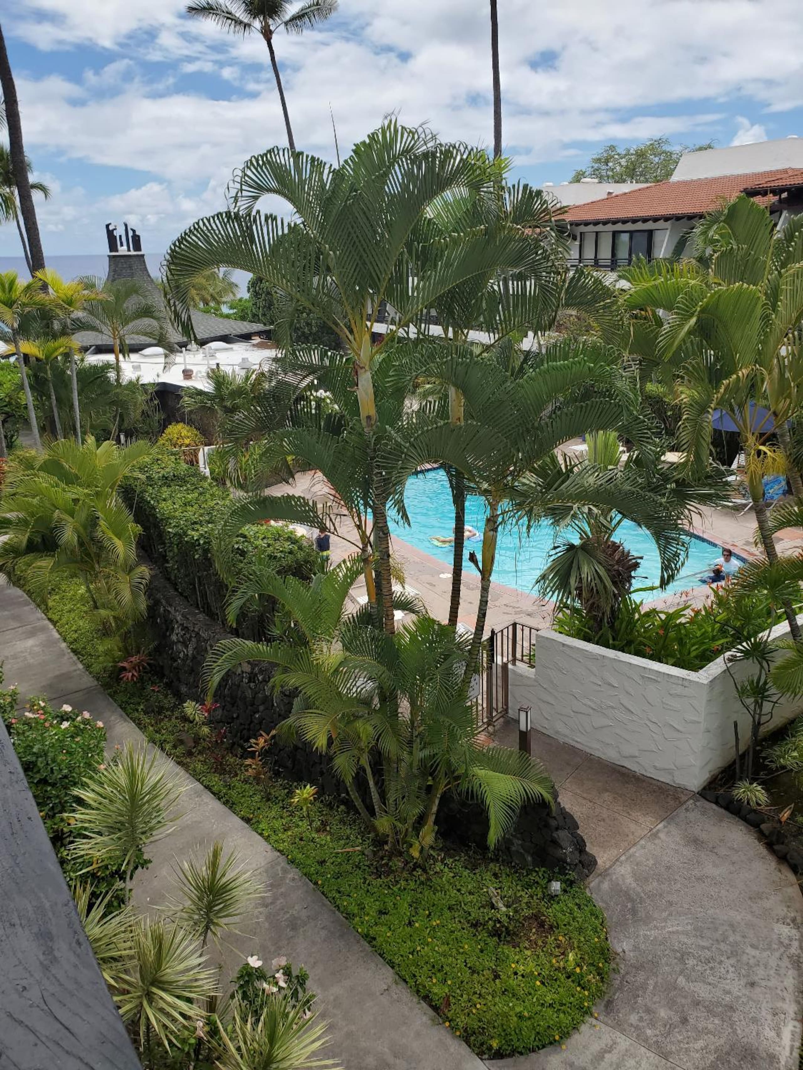 Condo in Kailua-Kona · ★4.98 · 1 bedroom · 2 beds · 1 private bath - Image 26