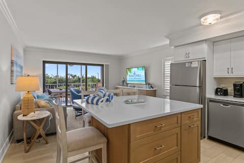 Top performing Airbnb: Captiva Sweet Retreat at Bayside Villas in Captiva