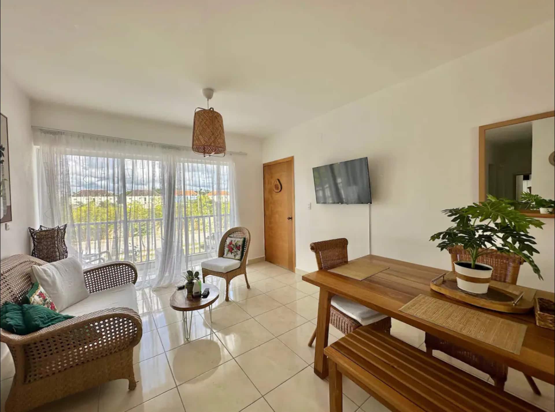 Beautiful Apartment | 25 Min from the Airport