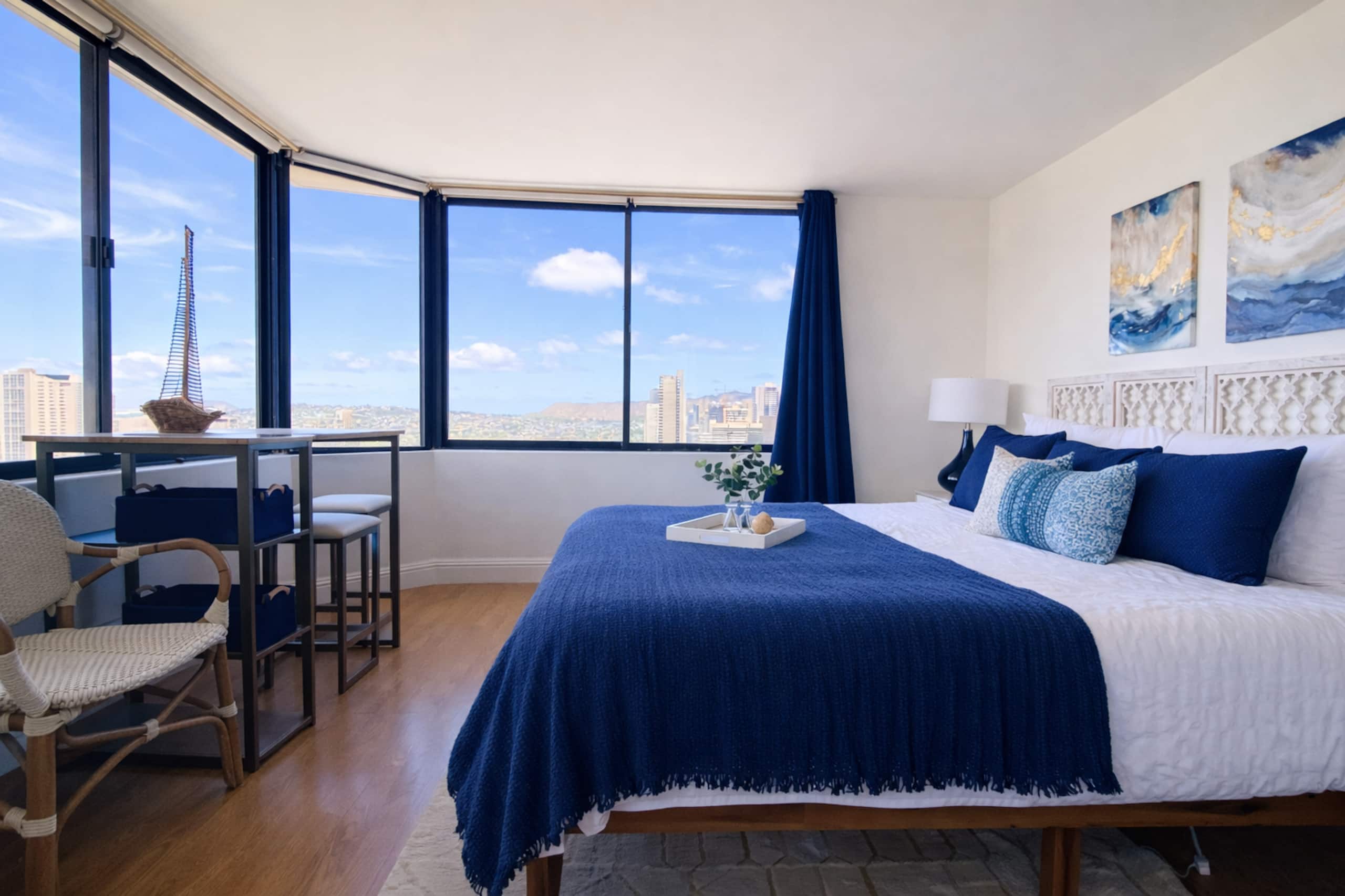 Condo in Honolulu · ★4.78 · 1 bedroom · 1 bed · 1 private bath - Image 12