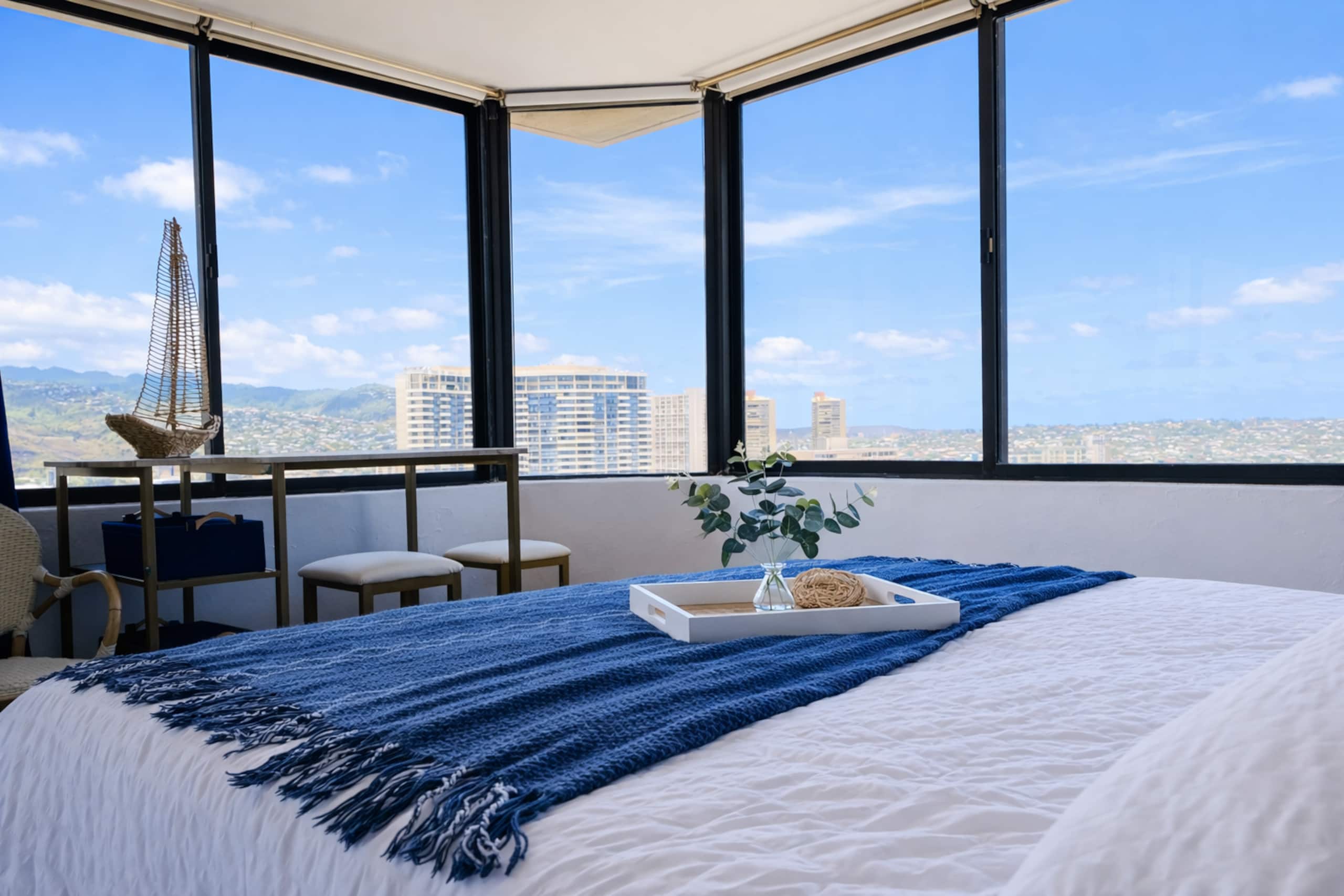Condo in Honolulu · ★4.78 · 1 bedroom · 1 bed · 1 private bath - Image 8