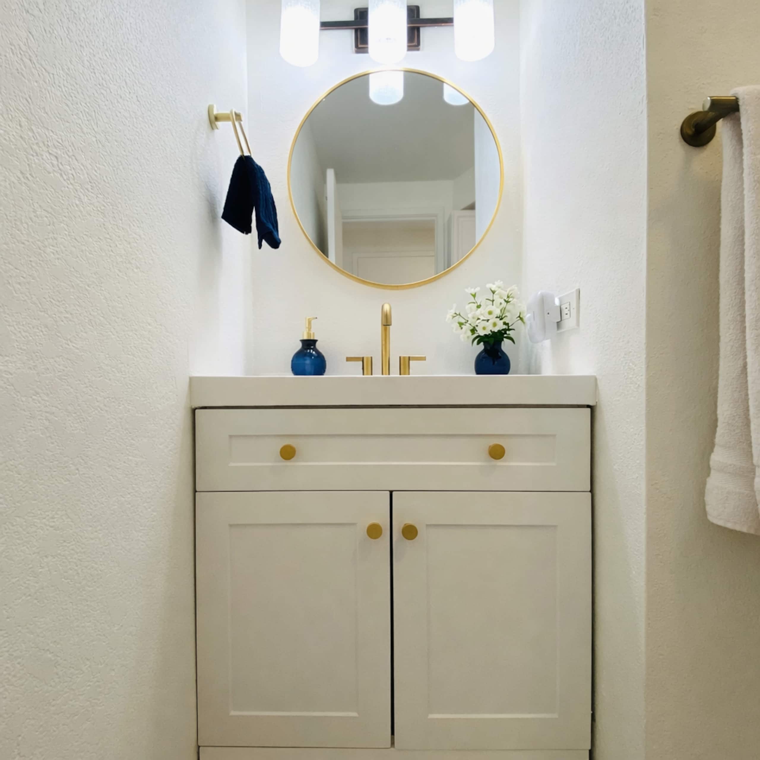 Condo in Honolulu · ★4.78 · 1 bedroom · 1 bed · 1 private bath - Image 16
