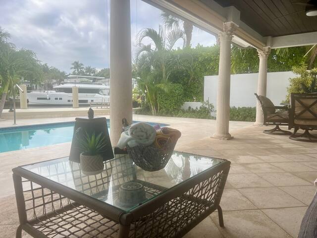 Waterfront Mediterranean Home. gallery image 3