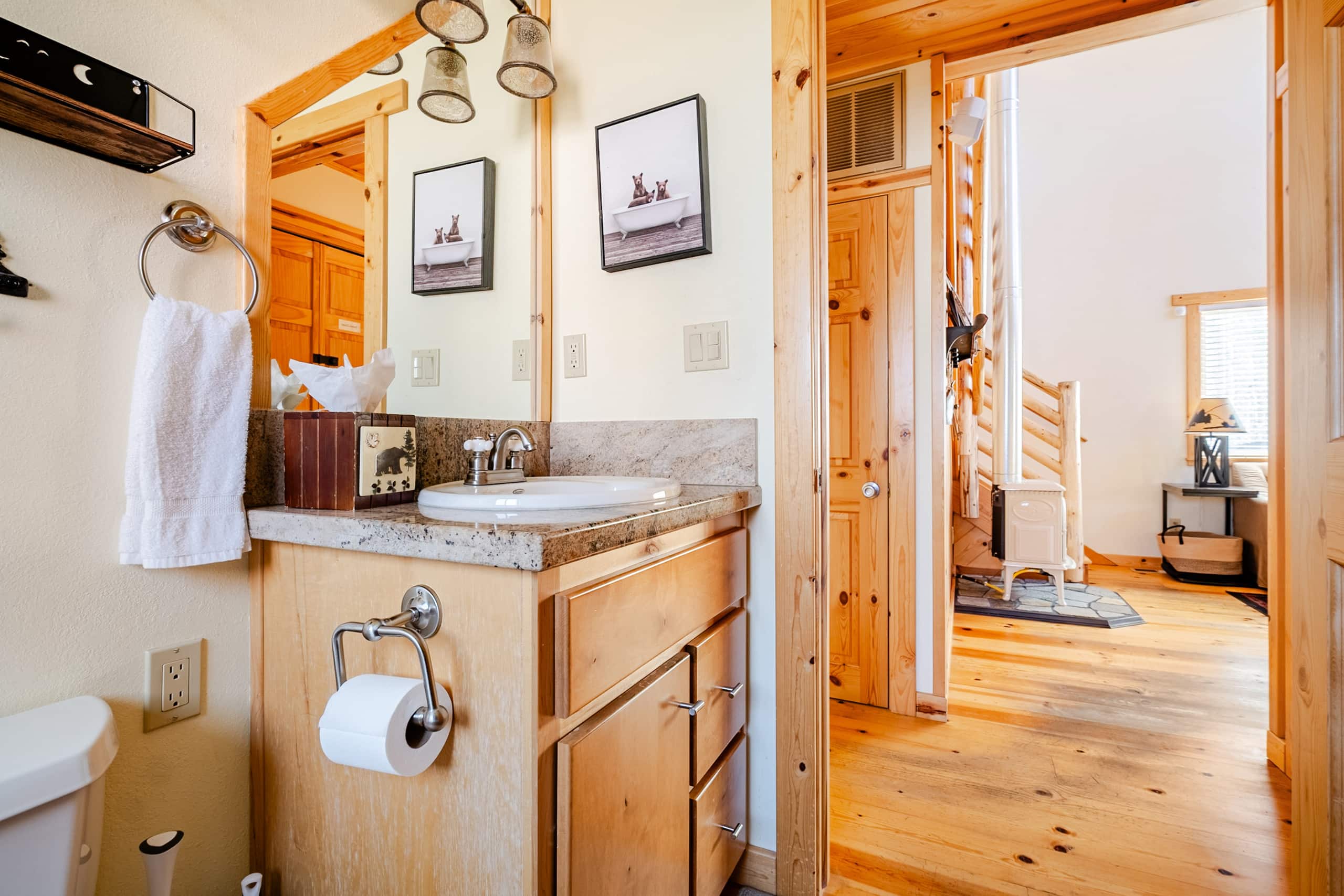 Rustic Cabin with Hot Tub, Near Lake & Heavenly - Photo 27