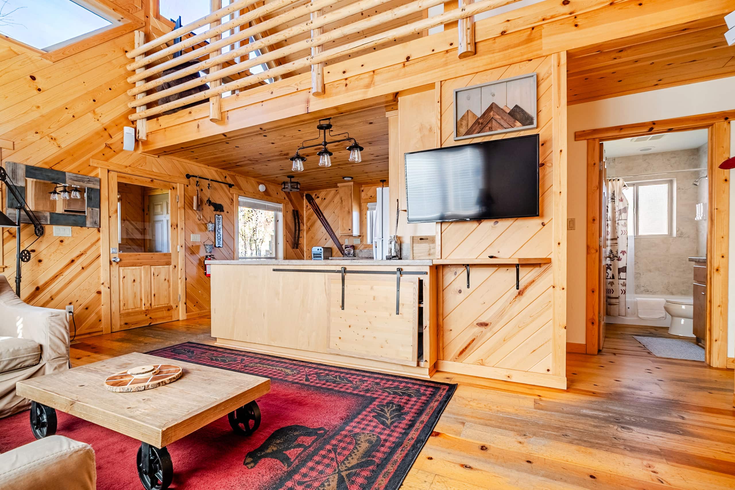 Rustic Cabin with Hot Tub, Near Lake & Heavenly - Photo 7