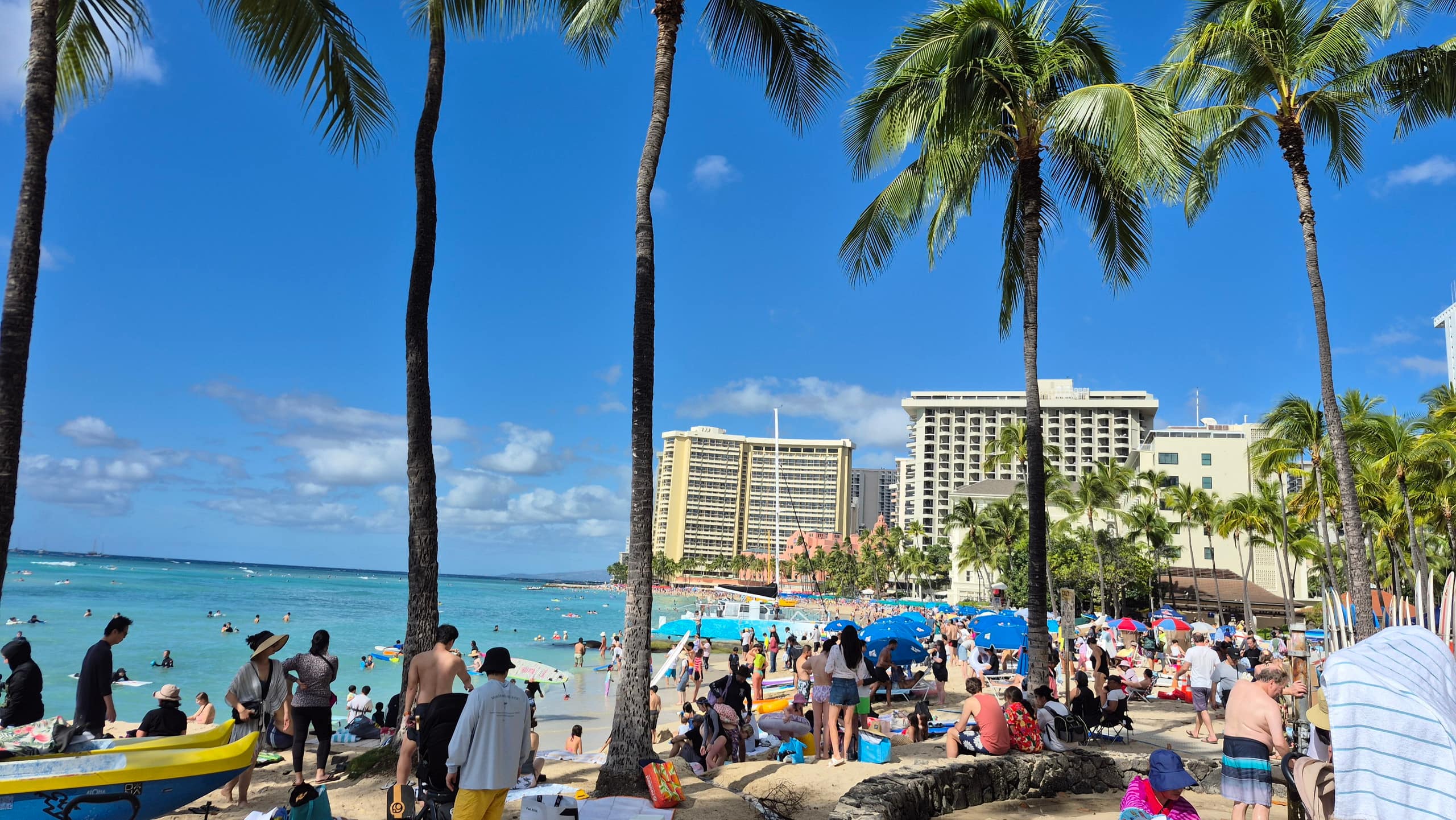 Condo in Honolulu · ★4.76 · Studio · 1 bed · 1 private bath - Image 22