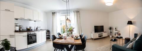 Top performing Airbnb: Claudia's SEEherz Water Castle in Wasserburg (Bodensee)