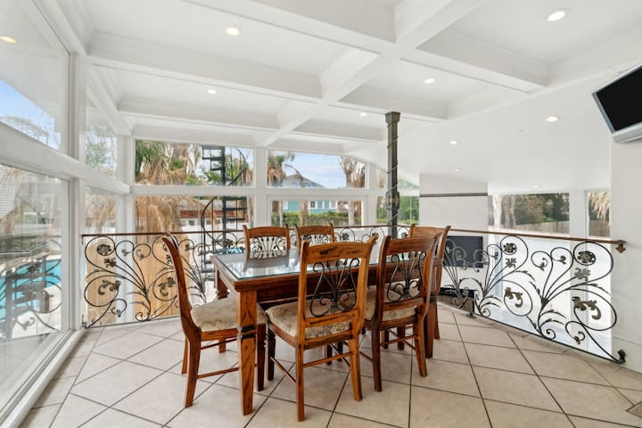 Gorgeous Chateau Belle in Uptown New Orleans gallery image 3