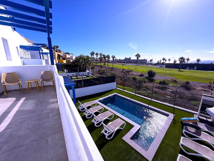 Villa 6 · Pink Princess, Amarilla Golf — outdoor area