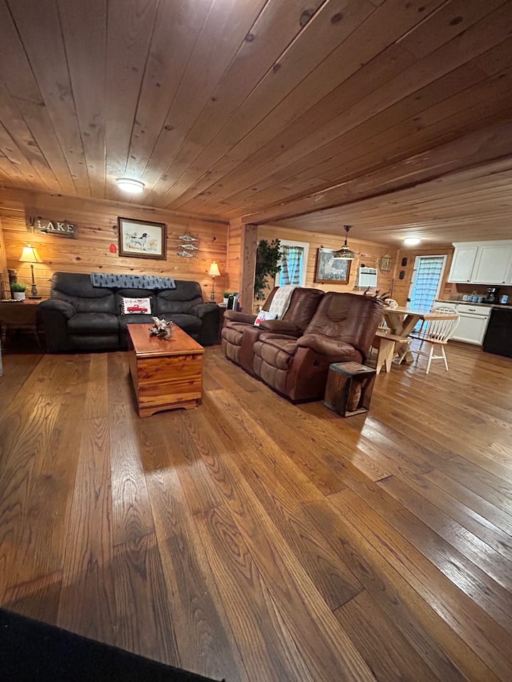 Grenada Lake Lodging/fisherman/hunting/ball Games - Grenada, MS