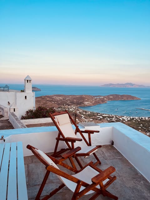 Castle Seaview • Traditional Cycladic Cave House