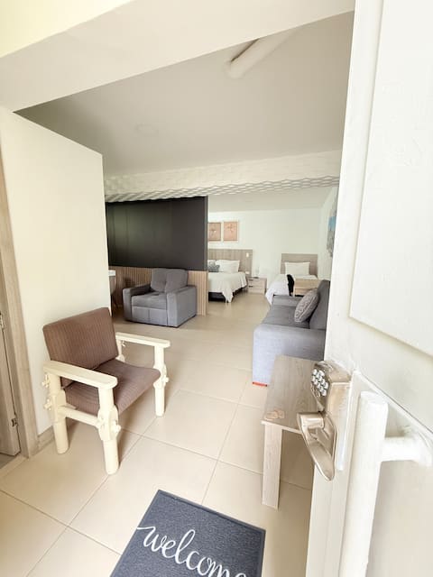 Popular Airbnb listing: Beautiful Apartment in El Poblado, Medellín in Medellín