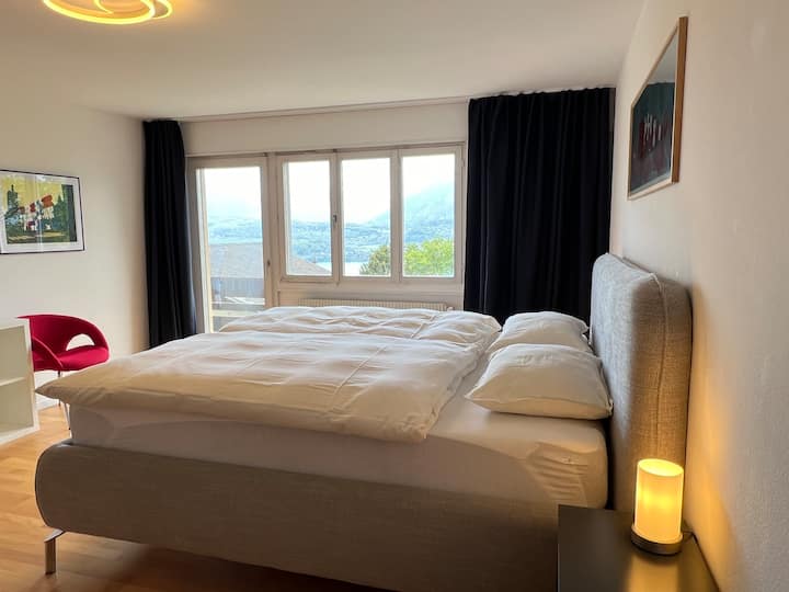 Schlafzimmer 1