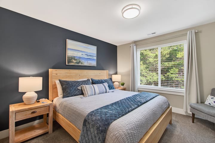 You'll feel so comfortable relaxing in the upstairs KING bedroom.