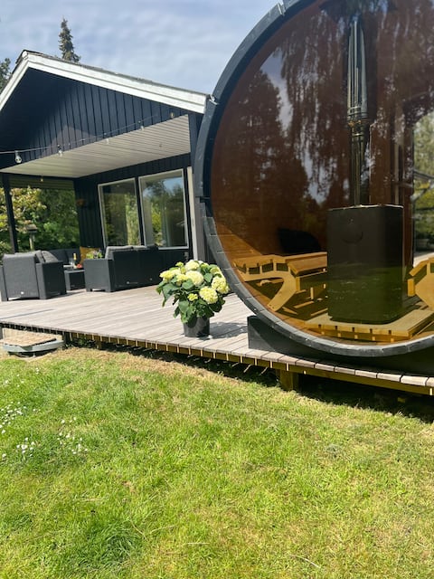 Spend your vacation in Kastaniehytten