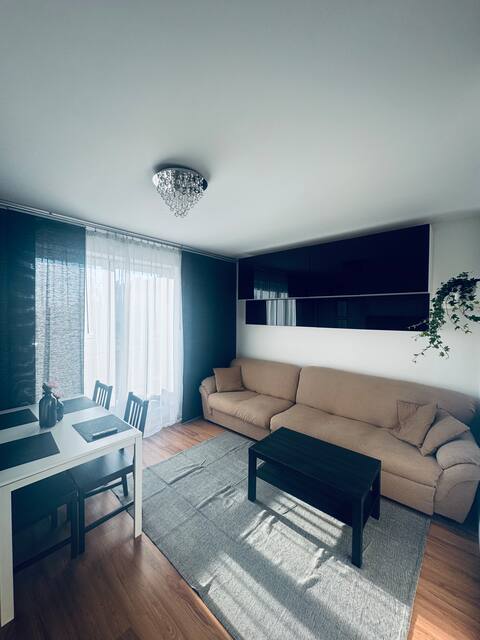 Popular Airbnb listing: about 10 minutes from the center, close to shops, balcony in Ujeścisko łostowice