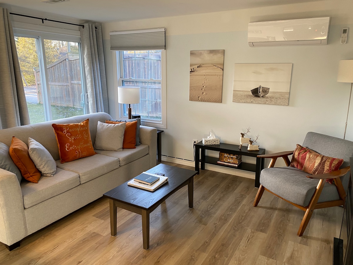 Всекидневна с разтегателен диван