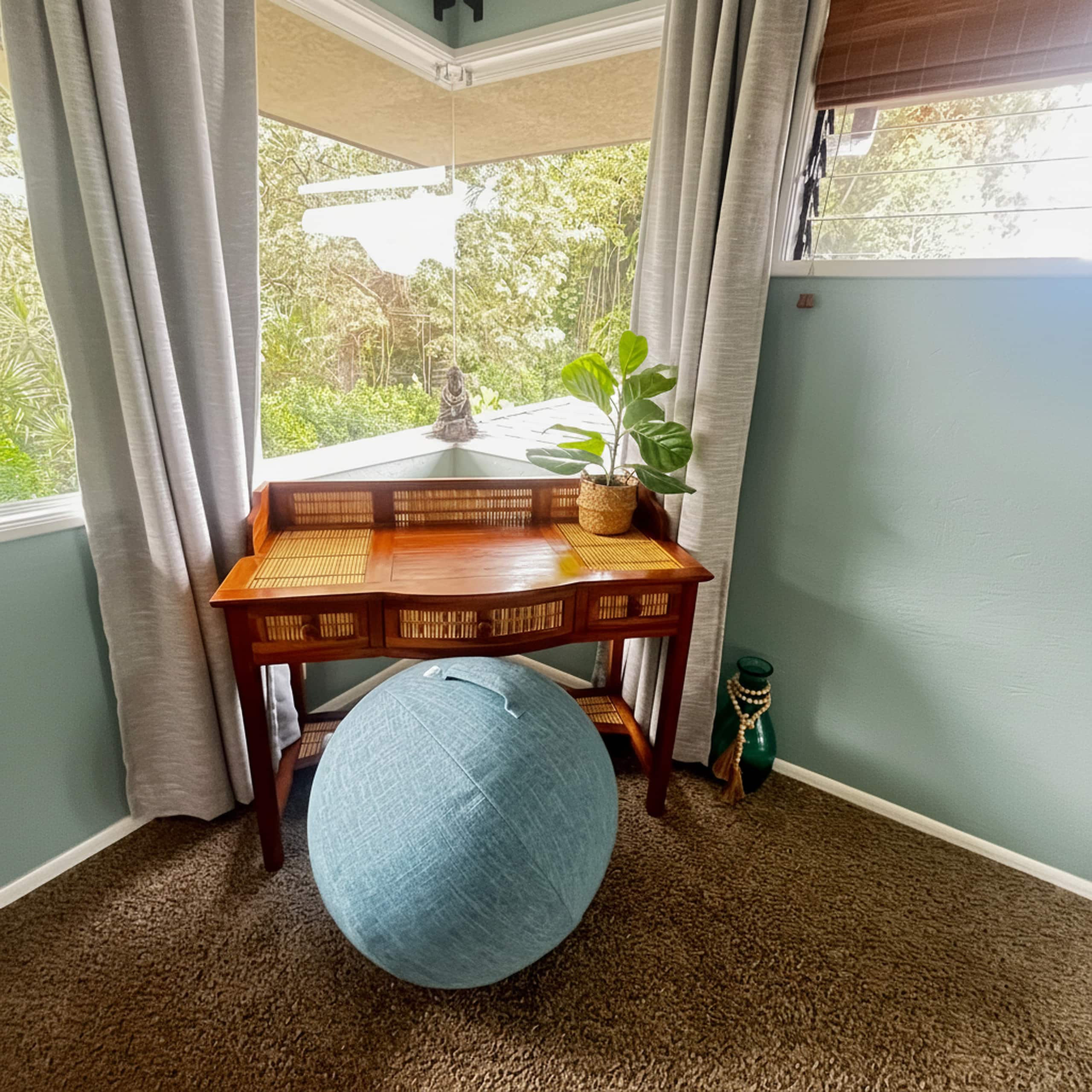 Spacious & Tranquil Haven, Prime Location - Views - Photo 8