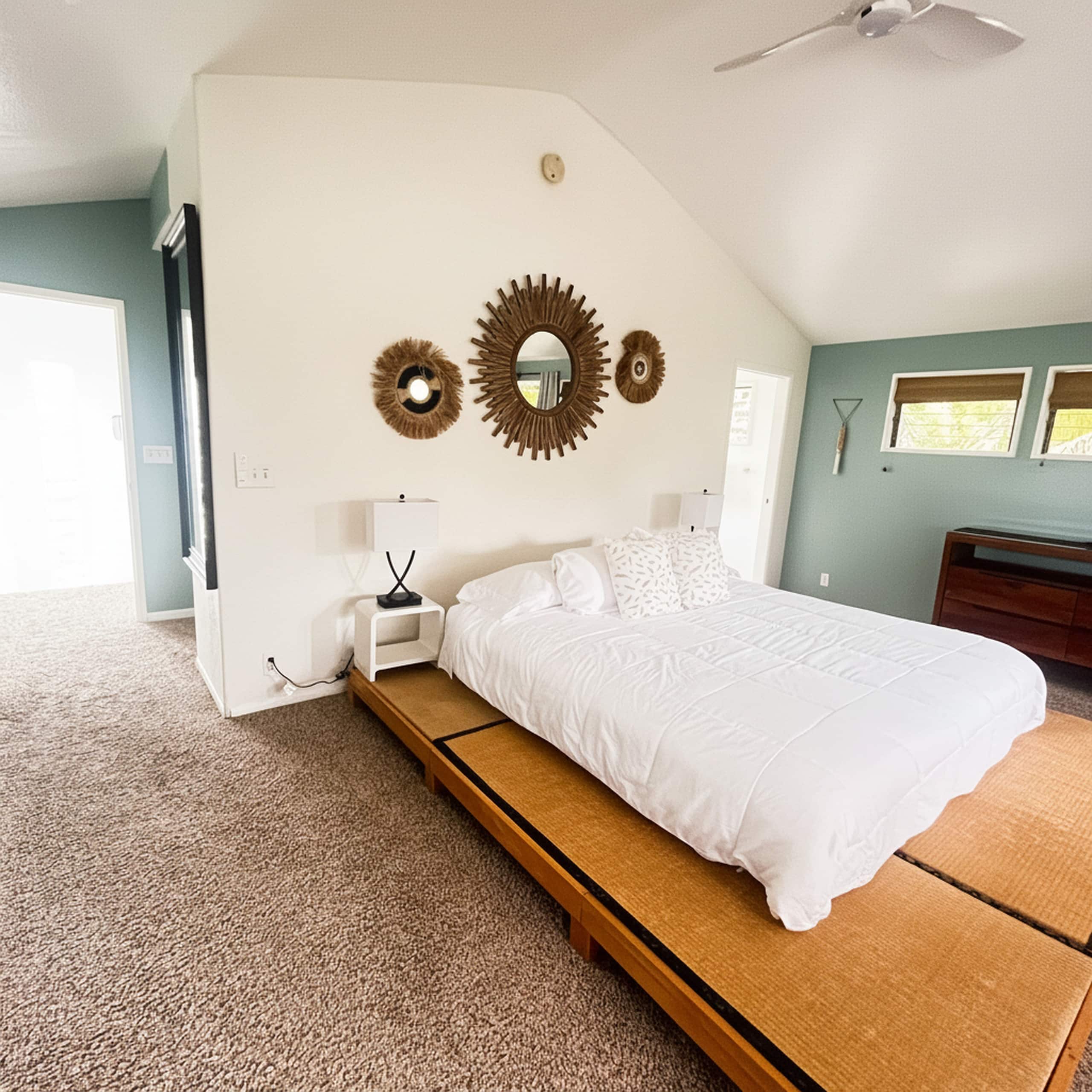 Spacious & Tranquil Haven, Prime Location - Views - Photo 7