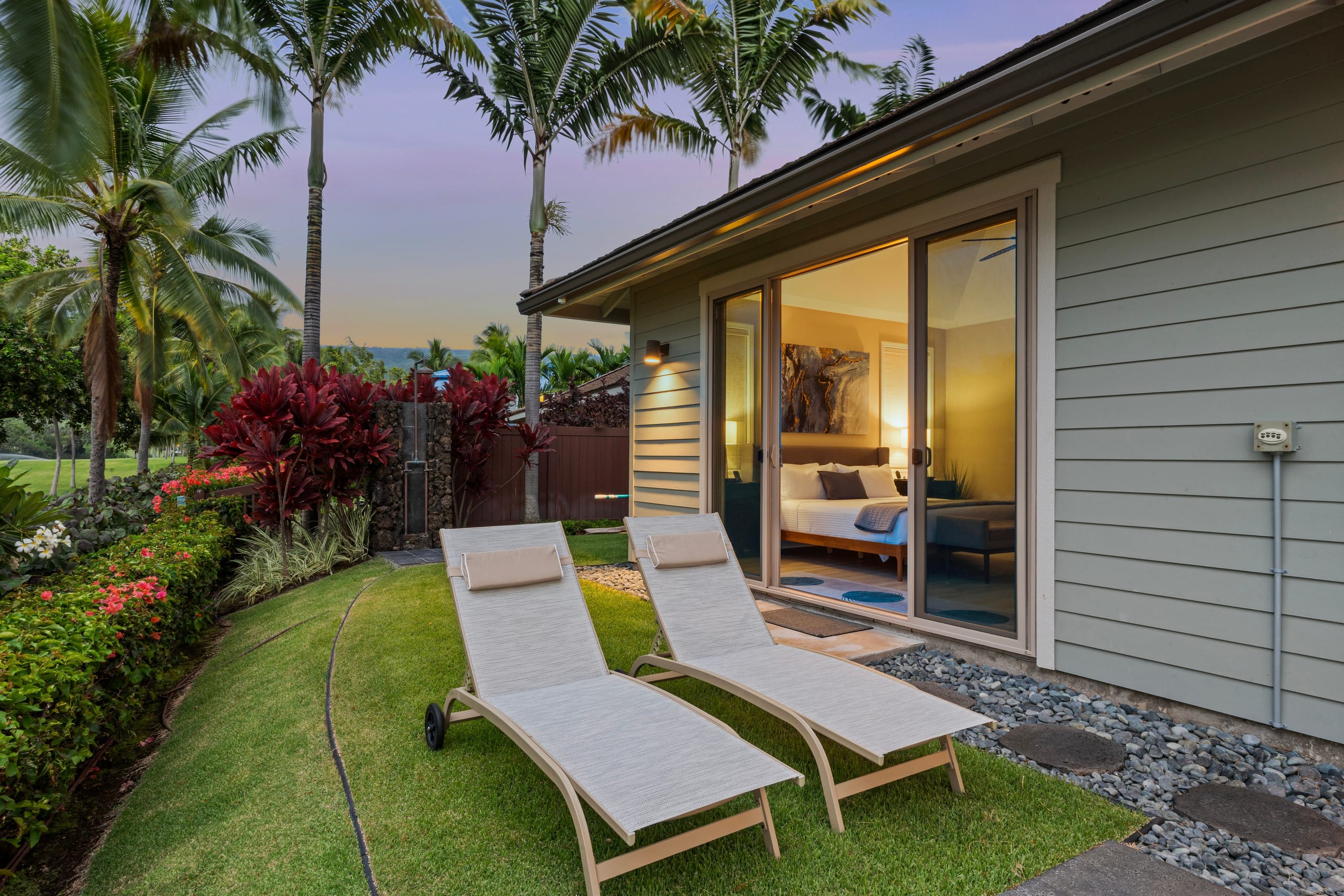 Home in Kailua-Kona · ★4.98 · 3 bedrooms · 4 beds · 3.5 baths - Image 46