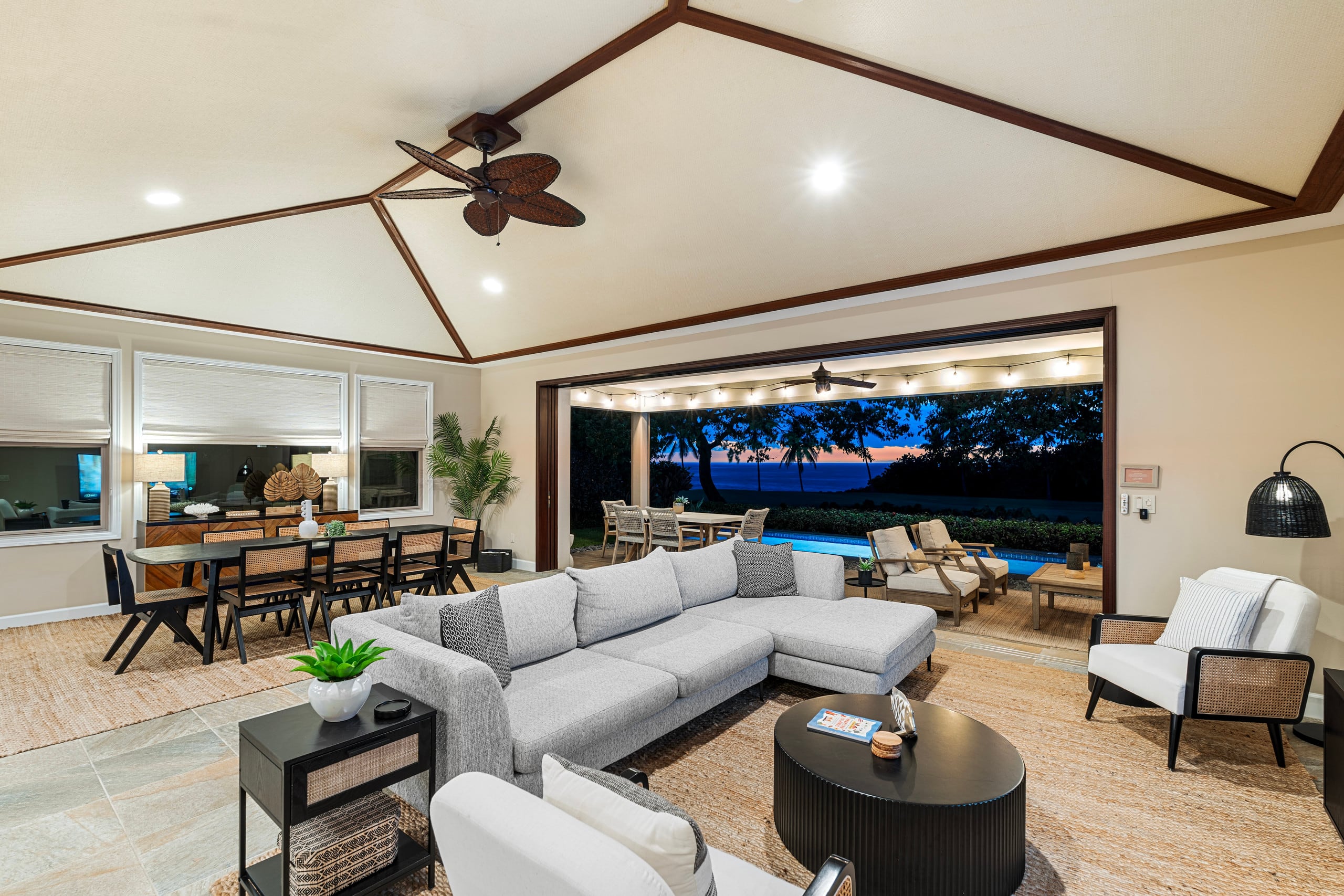 Home in Kailua-Kona · ★4.98 · 3 bedrooms · 4 beds · 3.5 baths - Image 53