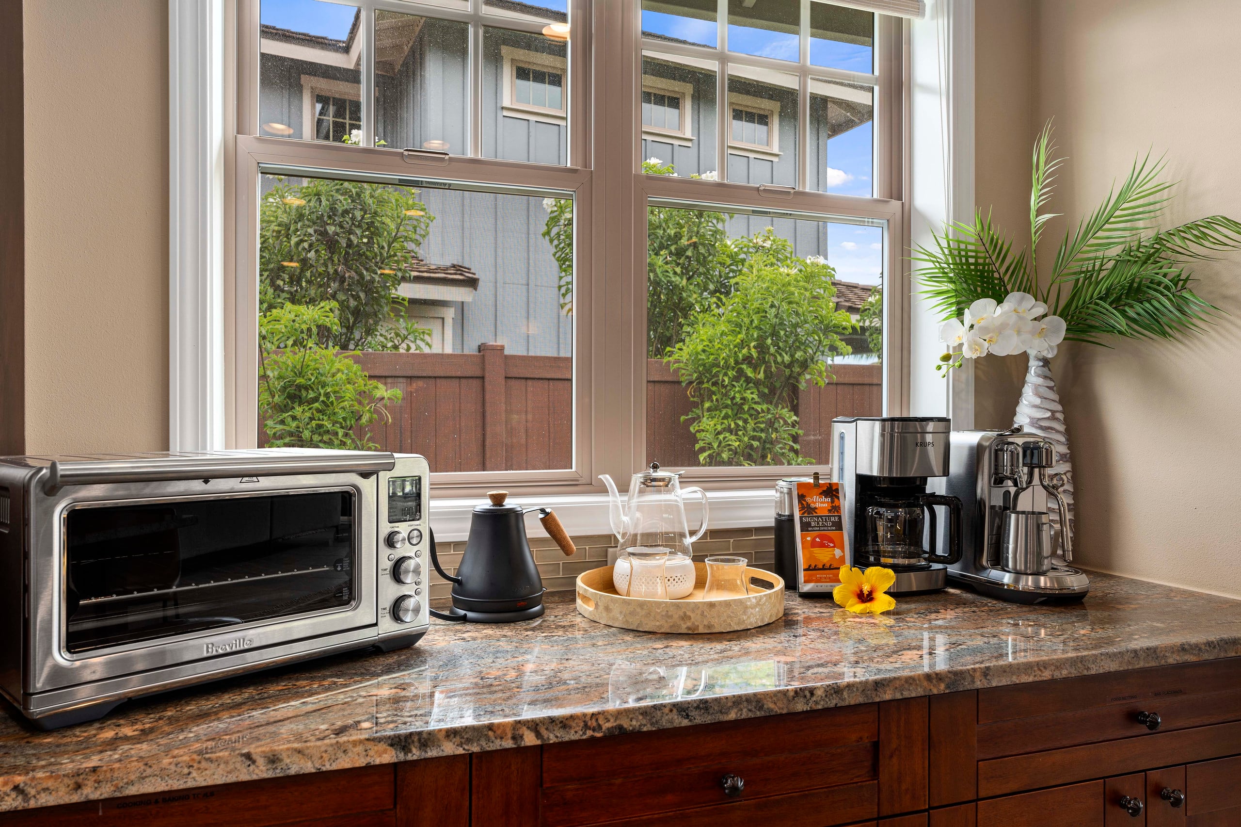 Home in Kailua-Kona · ★4.98 · 3 bedrooms · 4 beds · 3.5 baths - Image 15