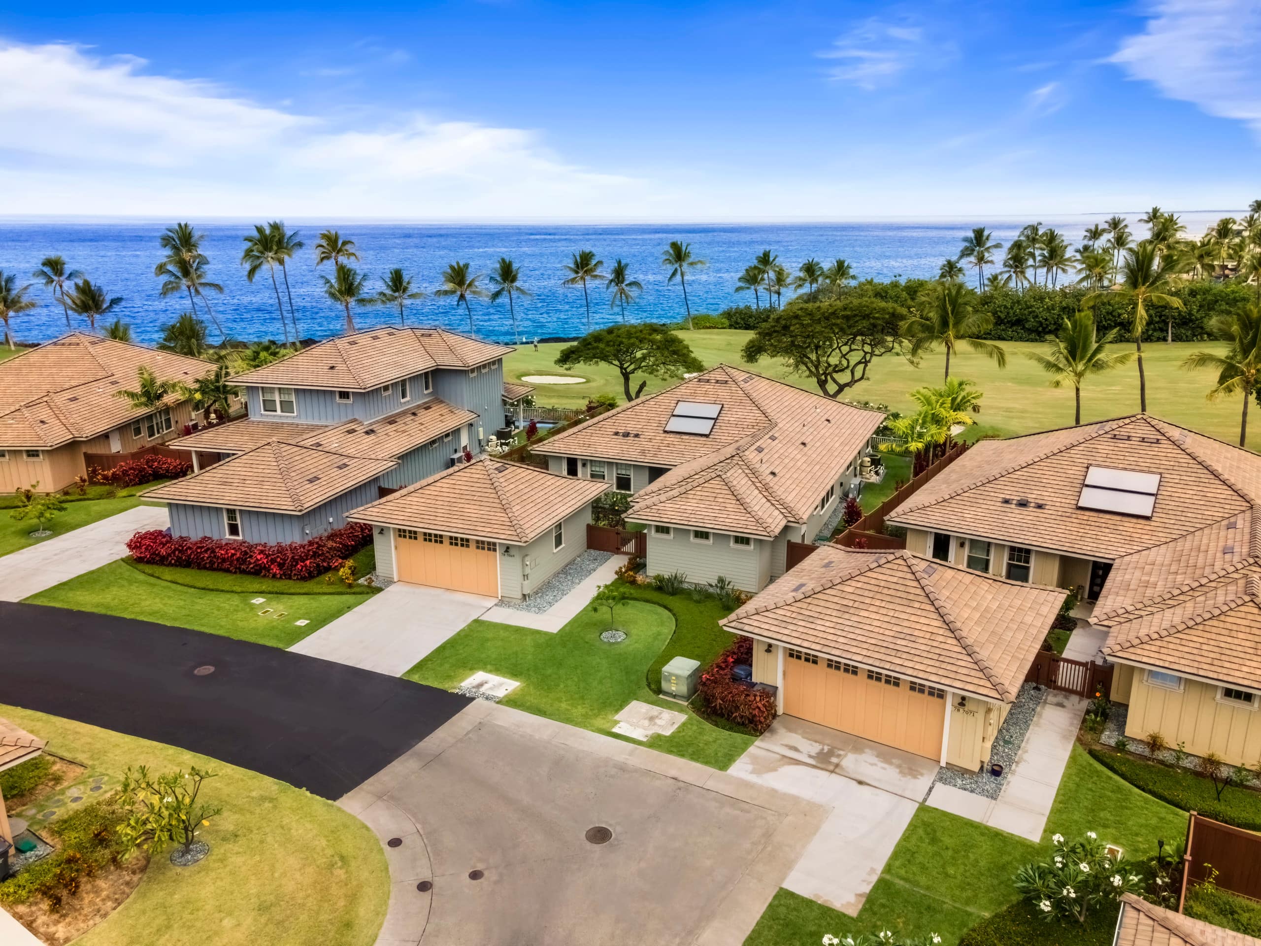 Home in Kailua-Kona · ★4.98 · 3 bedrooms · 4 beds · 3.5 baths - Image 58