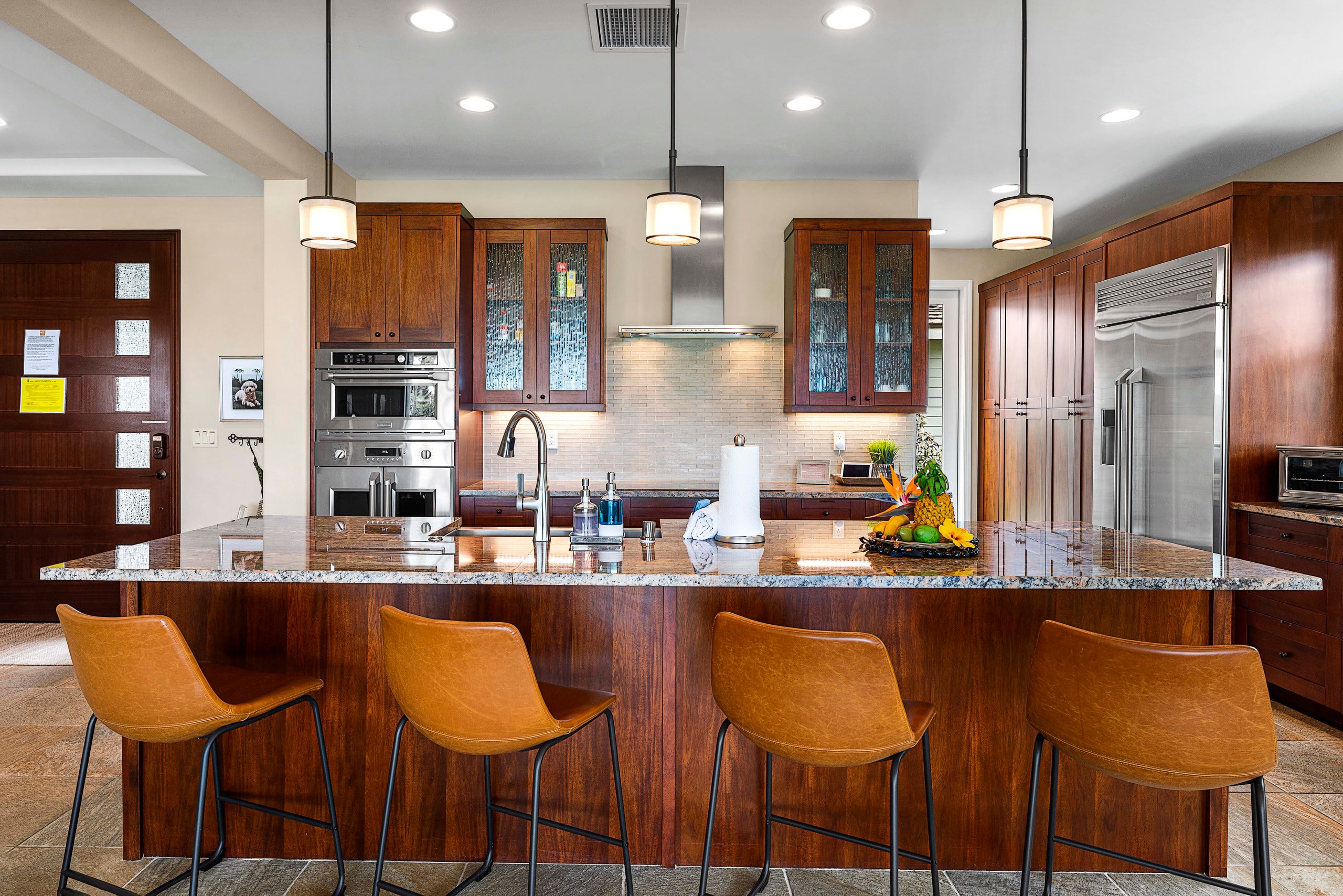 Home in Kailua-Kona · ★4.98 · 3 bedrooms · 4 beds · 3.5 baths - Image 9