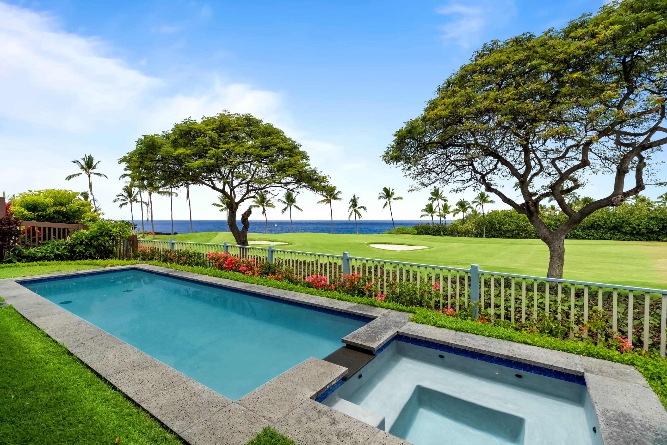 Home in Kailua-Kona · ★4.98 · 3 bedrooms · 4 beds · 3.5 baths - Image 19