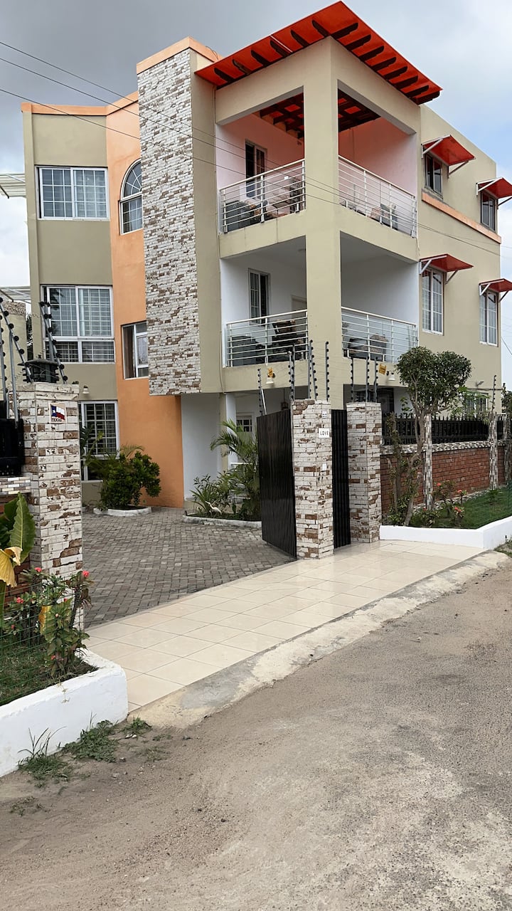Eco-friendly Upscale Apartments Roman Rdg Accra - Accra