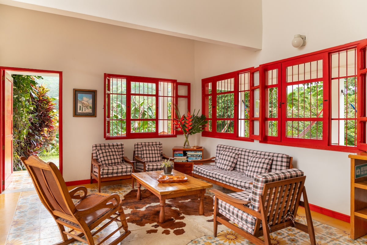 Salle Java – Coffee Lodge - Hôtels à louer à Manizales, Caldas ...