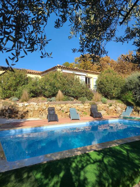 "Le Clos de Seillons", swimming pool, garden, wifi, air conditioning