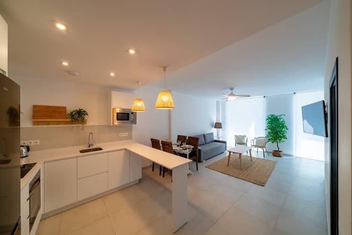 Penthouse With Private Roof Terrace Near The Beach - Frigiliana